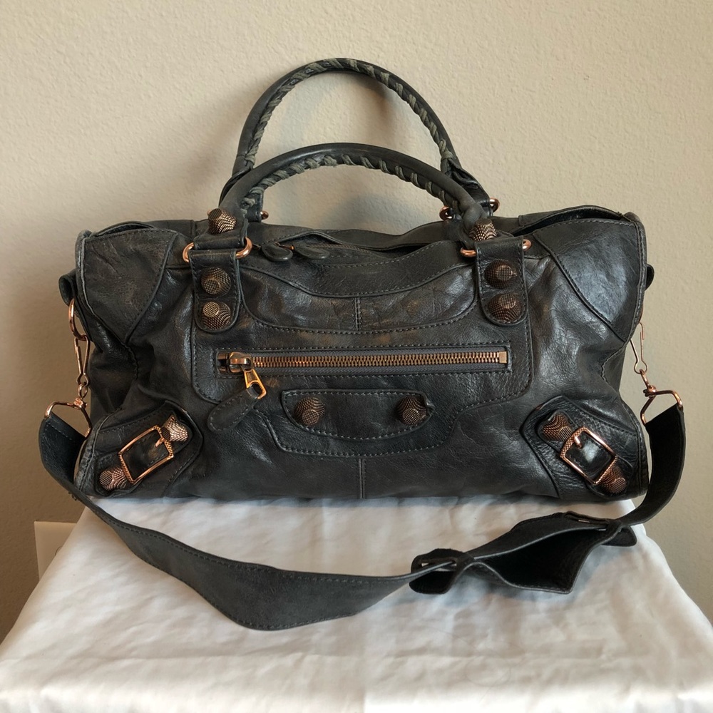 🎁 SOLD 🎁 Authentic Gray and Rose Gold Balenciaga
